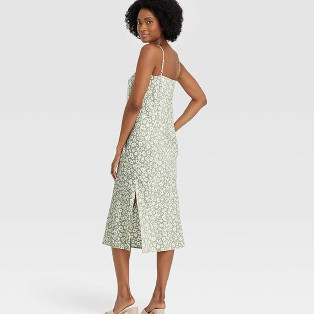 A New Day Apron Slip Dress in Light Green Floral Print - Medium - Picture 3 of 16